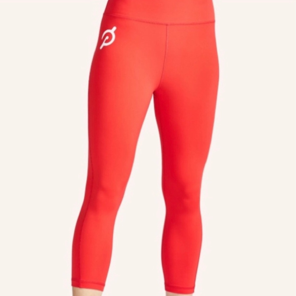 Peloton Sports Capri Red/Orange Leggings - Small